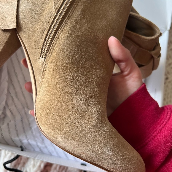 ALDO bow ankle boots - Picture 4 of 6